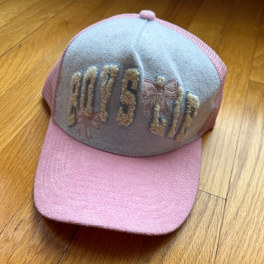 Boys Lie Bows Trucker Hat | NWT